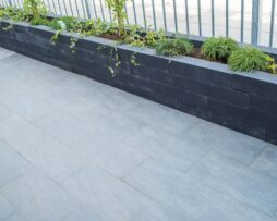 Muurblokken en Bielzen